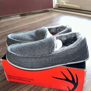 NWB Deer Stag SUPRO slippers